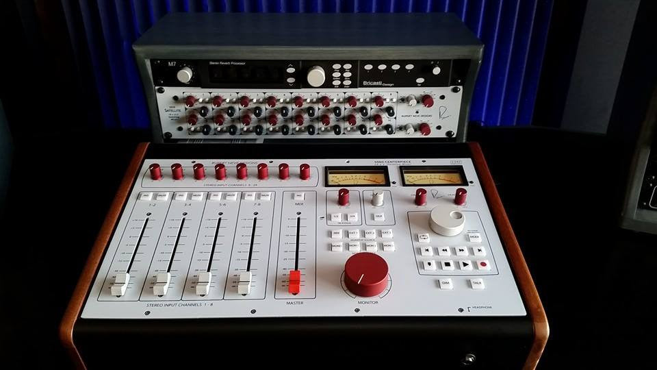 Rupert Neve Designs 5059 Satellite 16 x 2+2 Summing Mixer