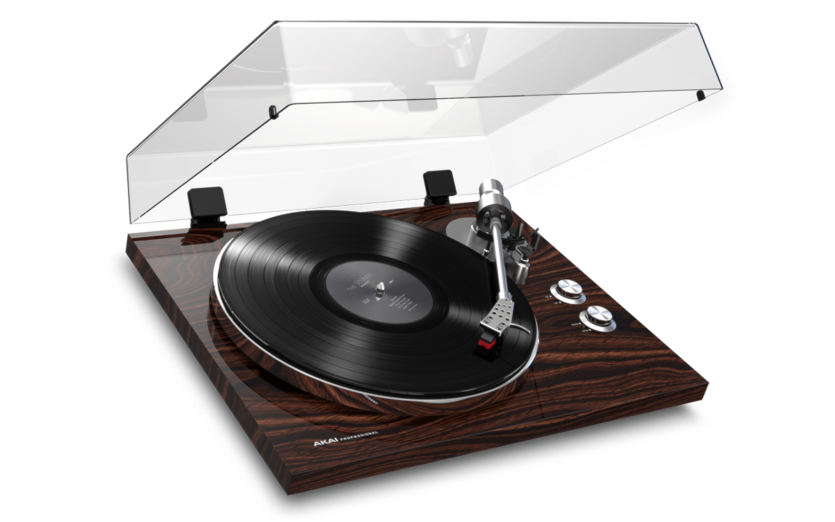 Akai Professional BT500 Premium Belt-drive Turntable