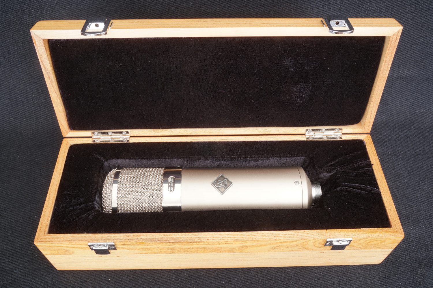 Golden Age Premier | GA-47 Extended Tube Condenser Microphone