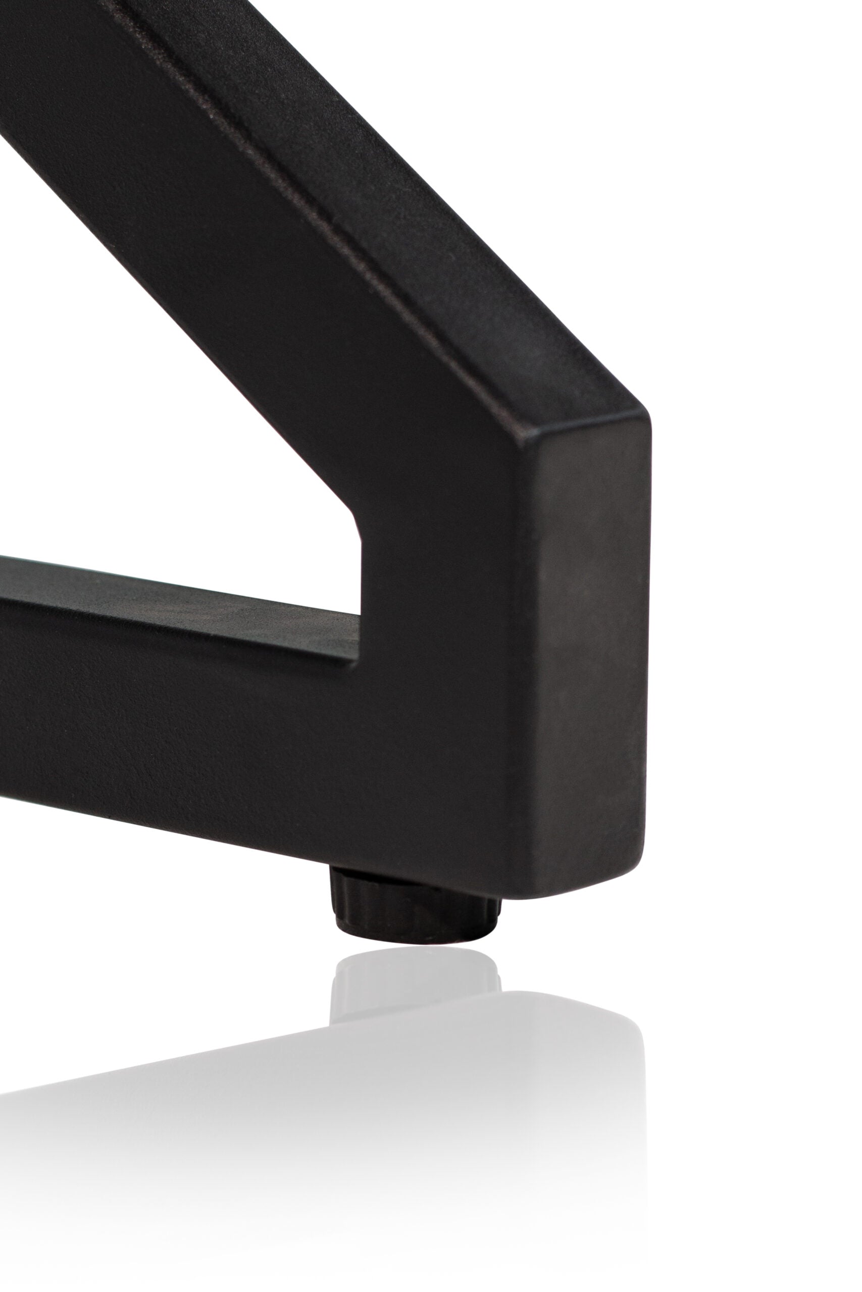 Gator Frameworks | Content Furniture Desk - BLK