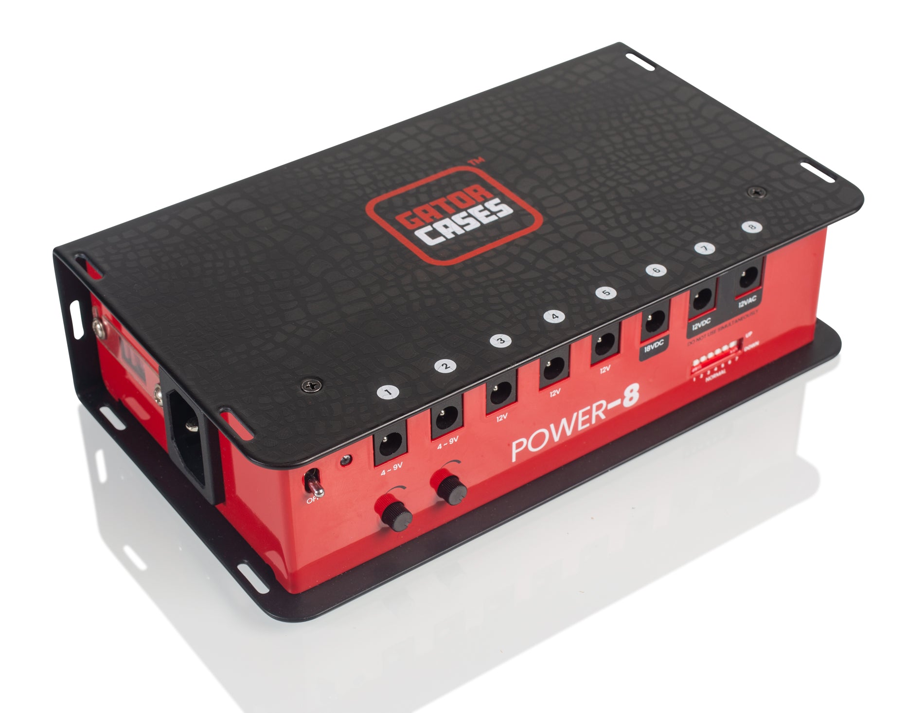 Gator Cases | Pedal Board Power Supply With 8 Isolated Outputs