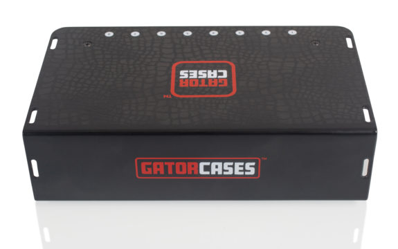 Gator Cases | Pedal Board Power Supply With 8 Isolated Outputs