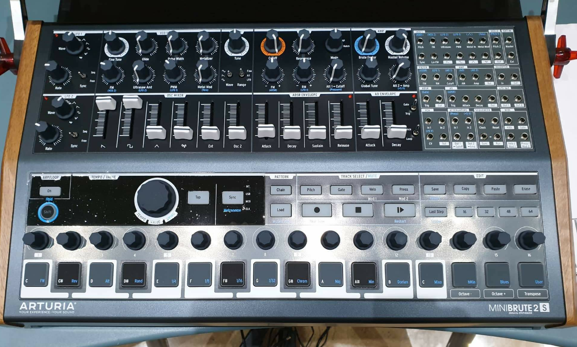 Arturia MiniBrute 2S [ USED ]