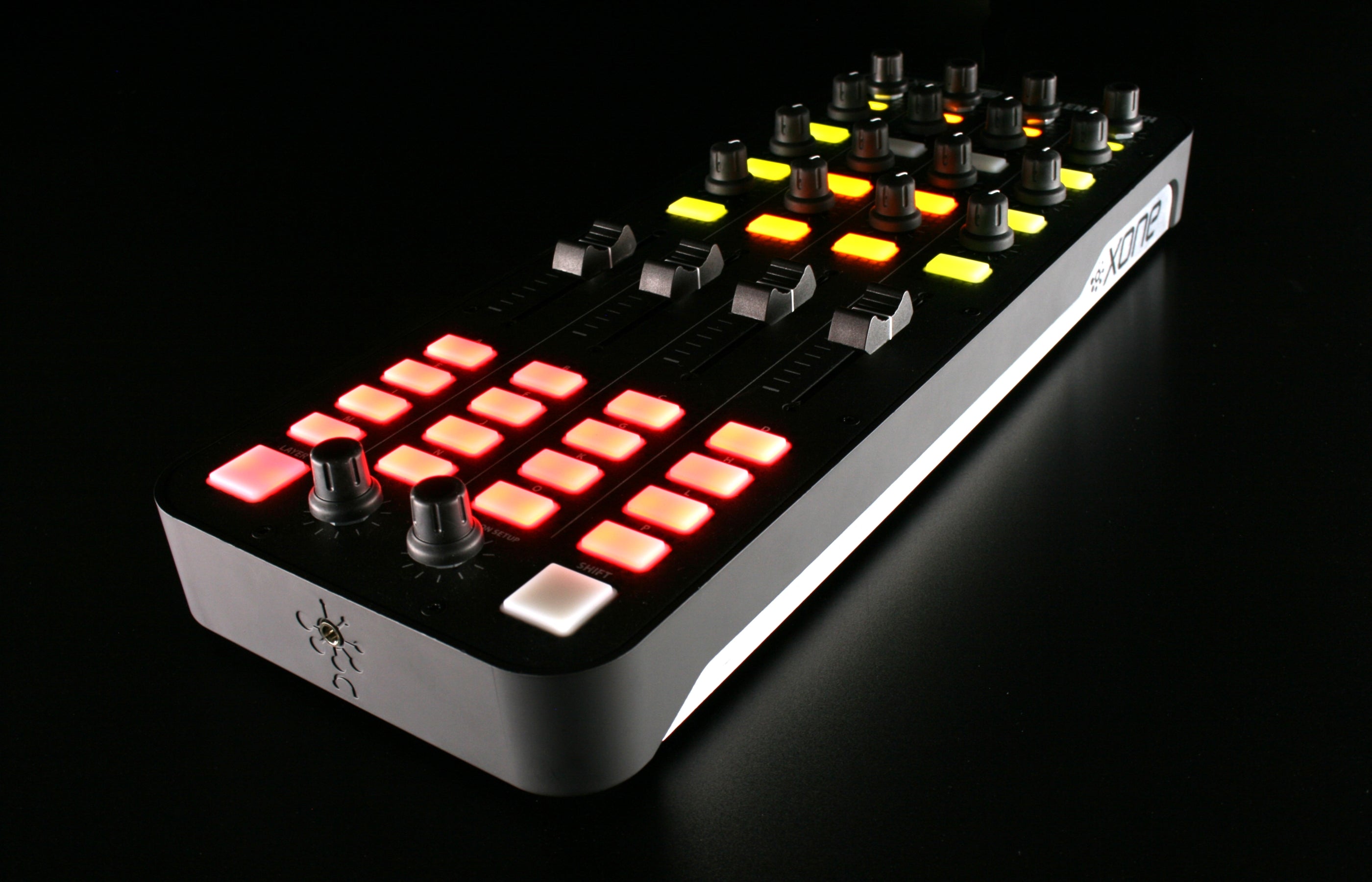 Allen & Heath | Xone:K2 Universal DJ MIDI Controller